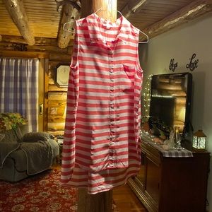 Tunic length sleeveless shirt